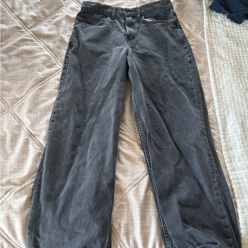 Vans: Baggy Fit Black Denim Jeans Women's Size 28/16 - Like New
